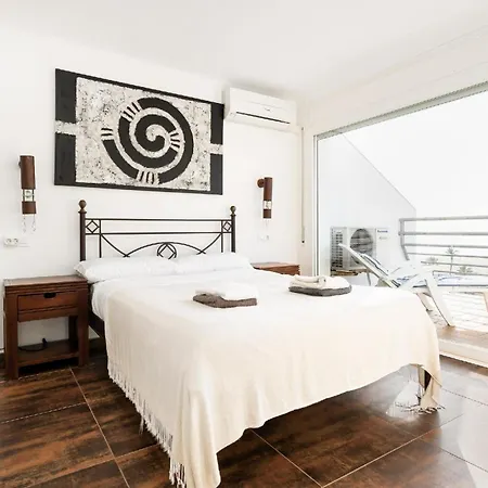 Fuer 4 Personen Ca 50 Qm In Empuriabrava, Costa Brava Golf De Roses Apartment